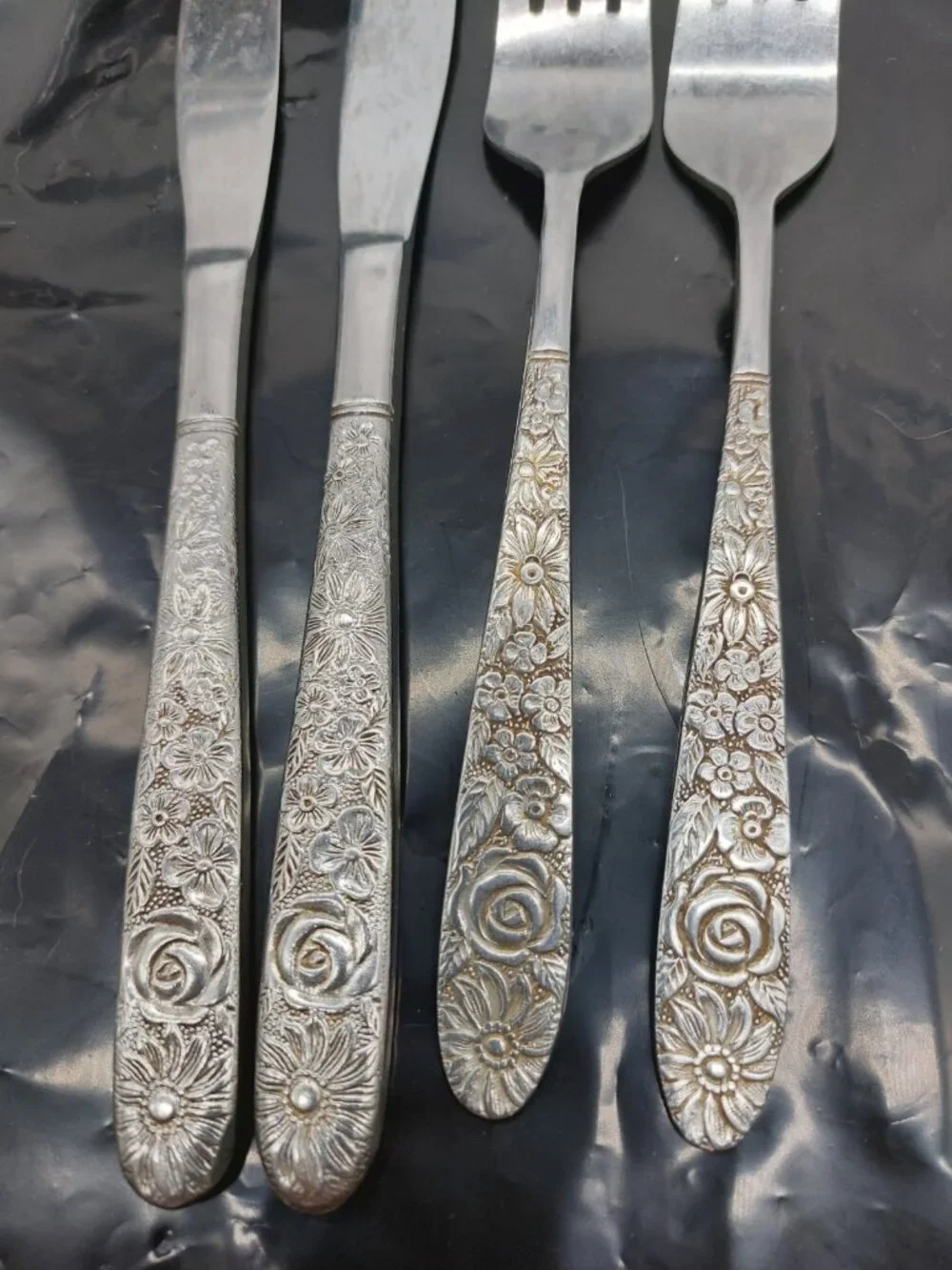 Stanley Roberts SRB-180 2 Dinner Forks 7 1/2